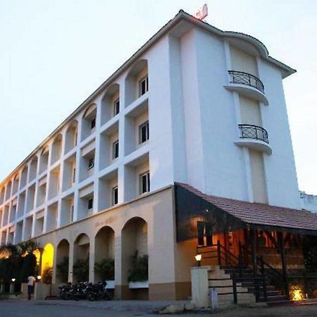 The Residency Karur Hotel Екстериор снимка