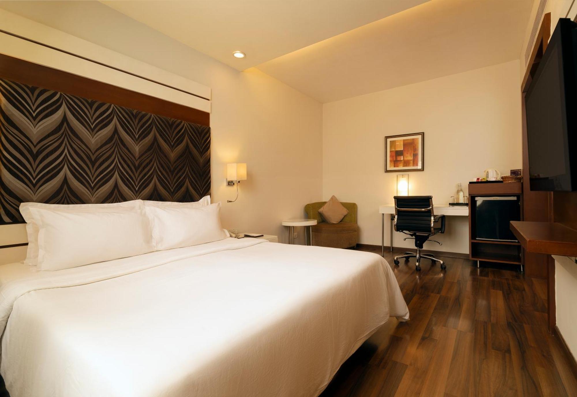 The Residency Karur Hotel Екстериор снимка