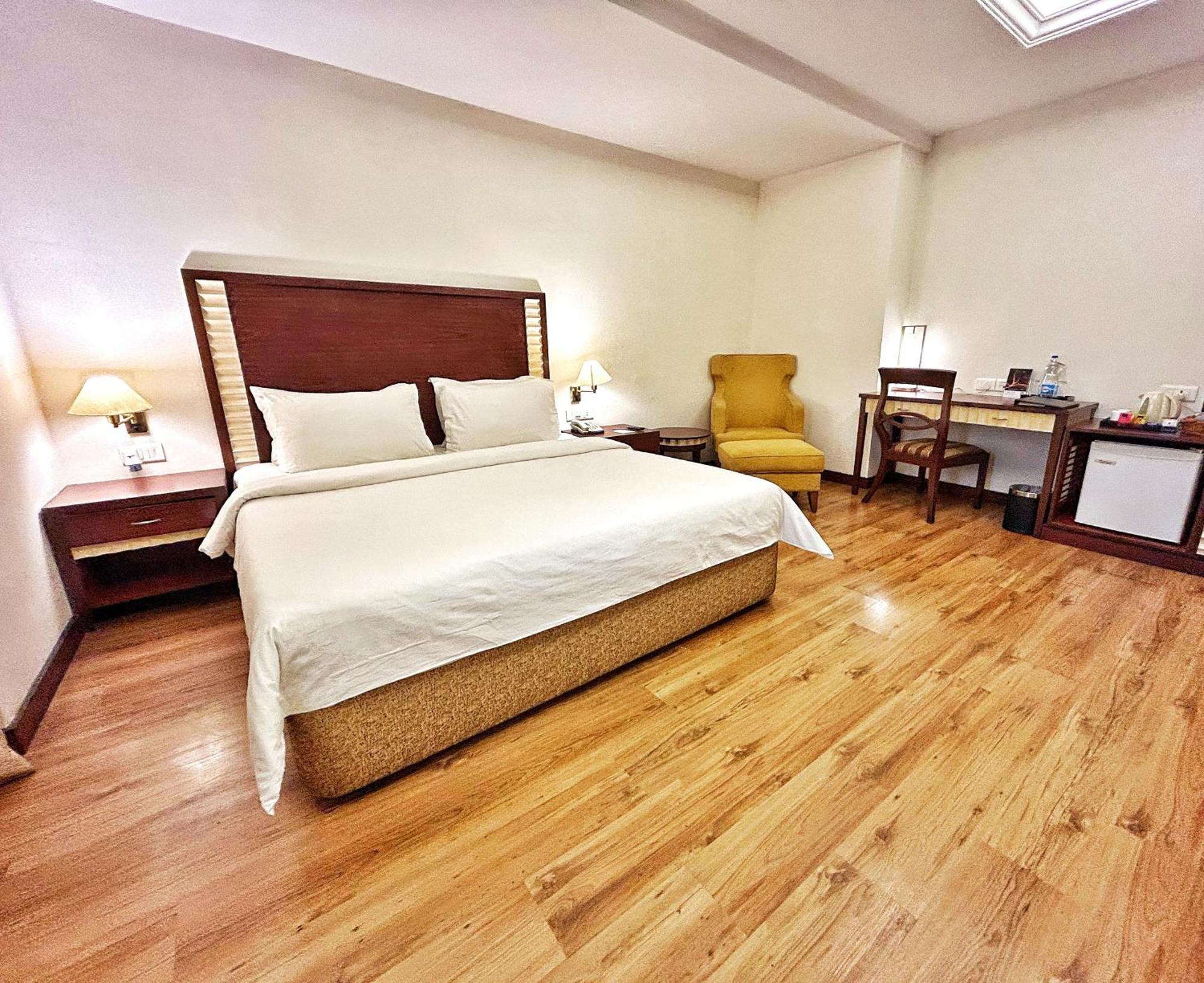 The Residency Karur Hotel Екстериор снимка