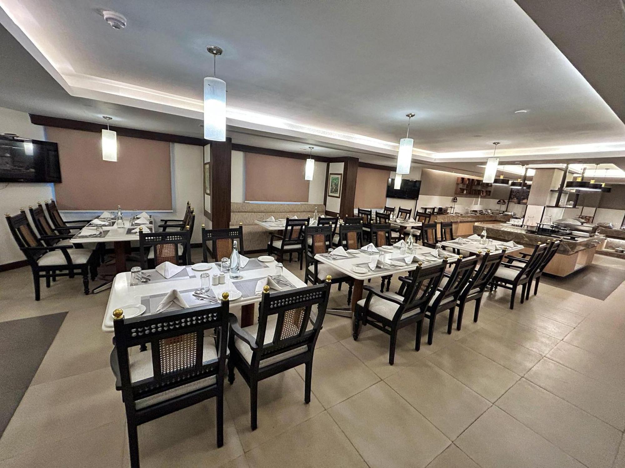 The Residency Karur Hotel Екстериор снимка