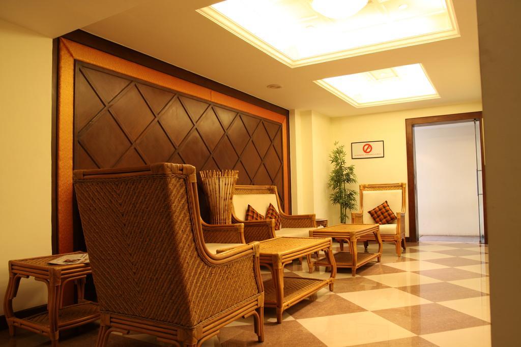The Residency Karur Hotel Екстериор снимка