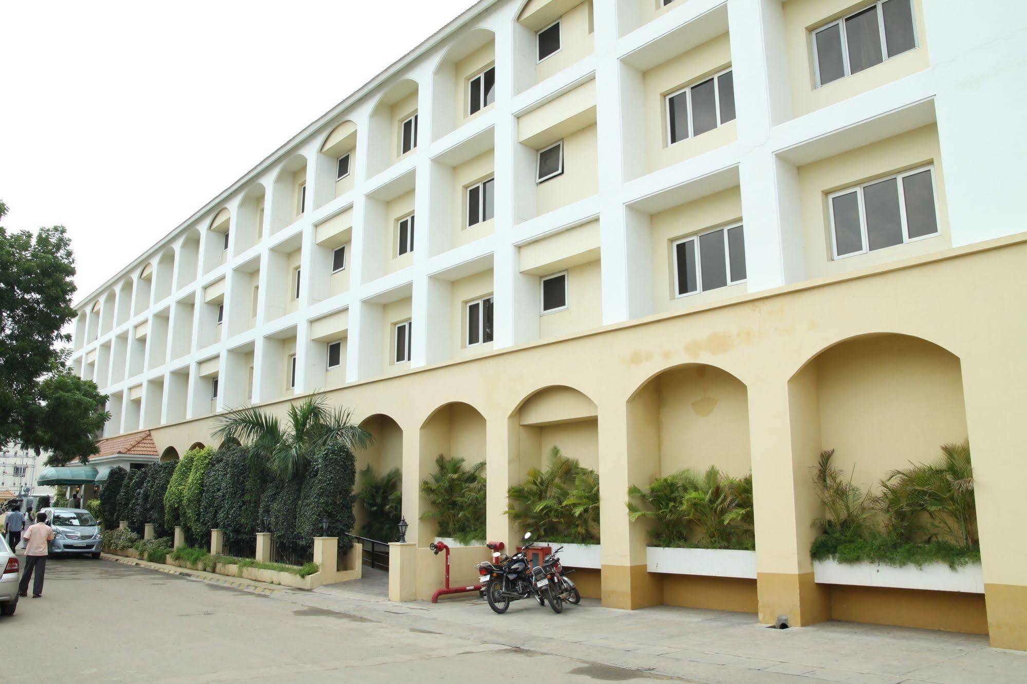 The Residency Karur Hotel Екстериор снимка