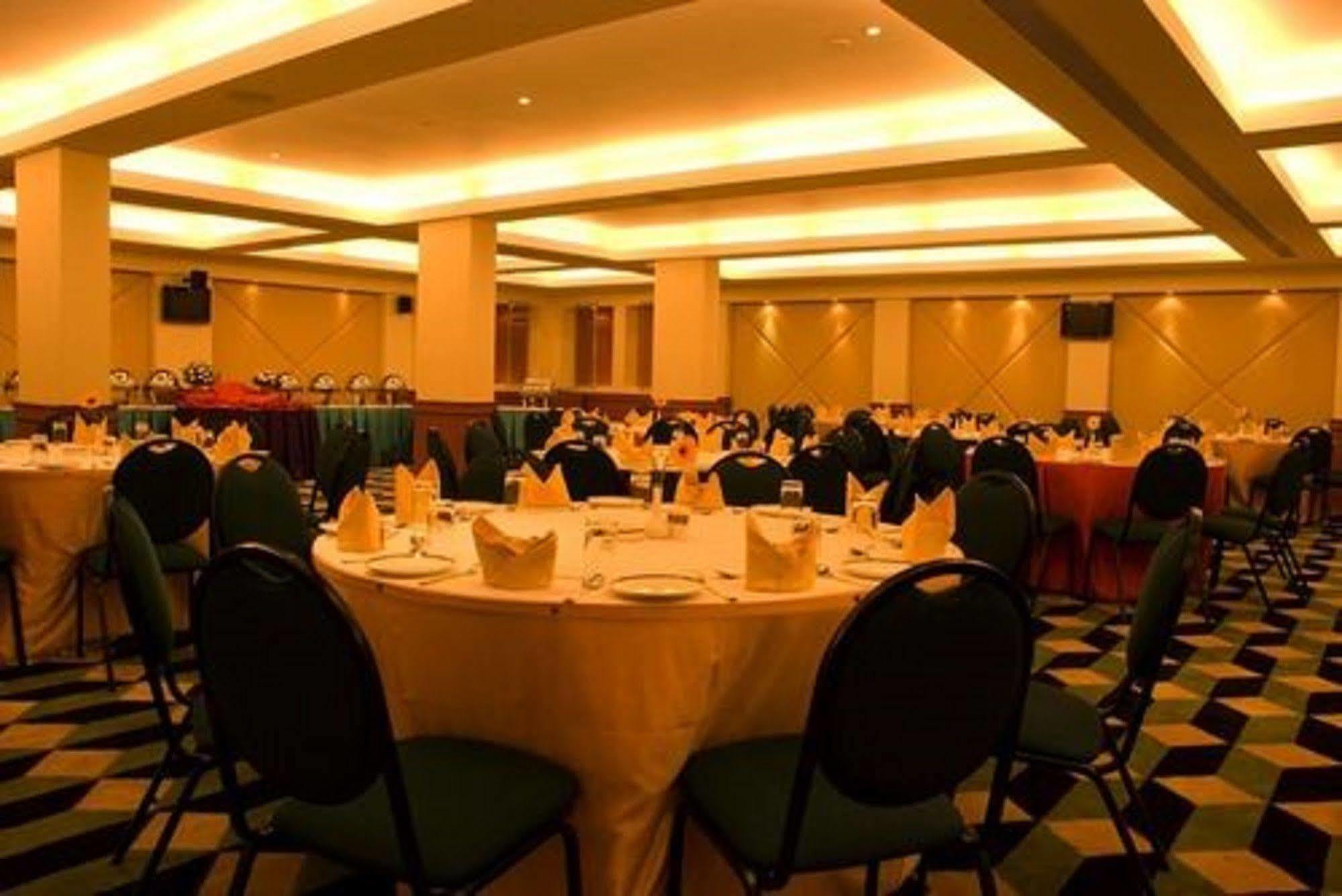 The Residency Karur Hotel Екстериор снимка