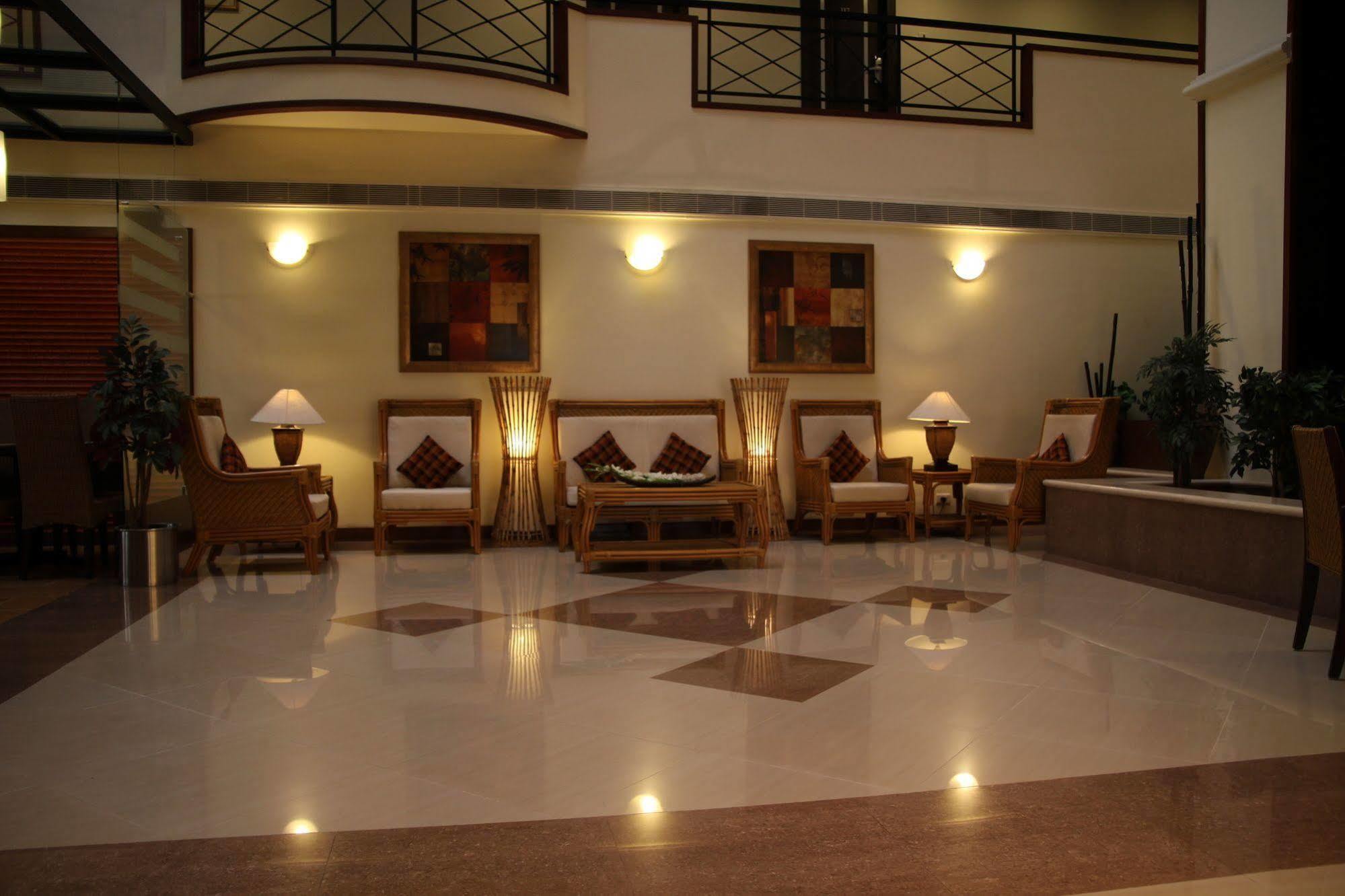 The Residency Karur Hotel Екстериор снимка